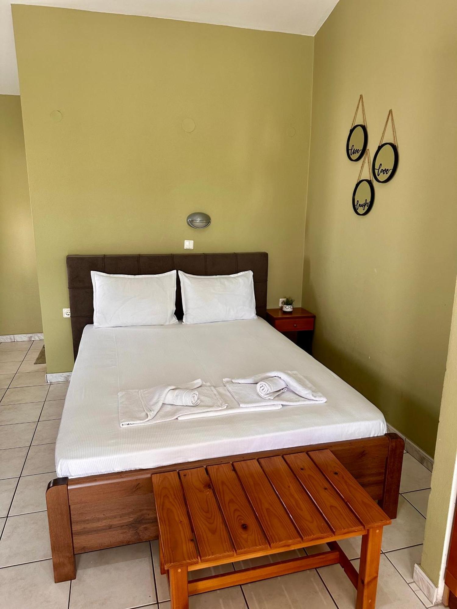 Artemis Hotel Apartments Keramoti  Ngoại thất bức ảnh