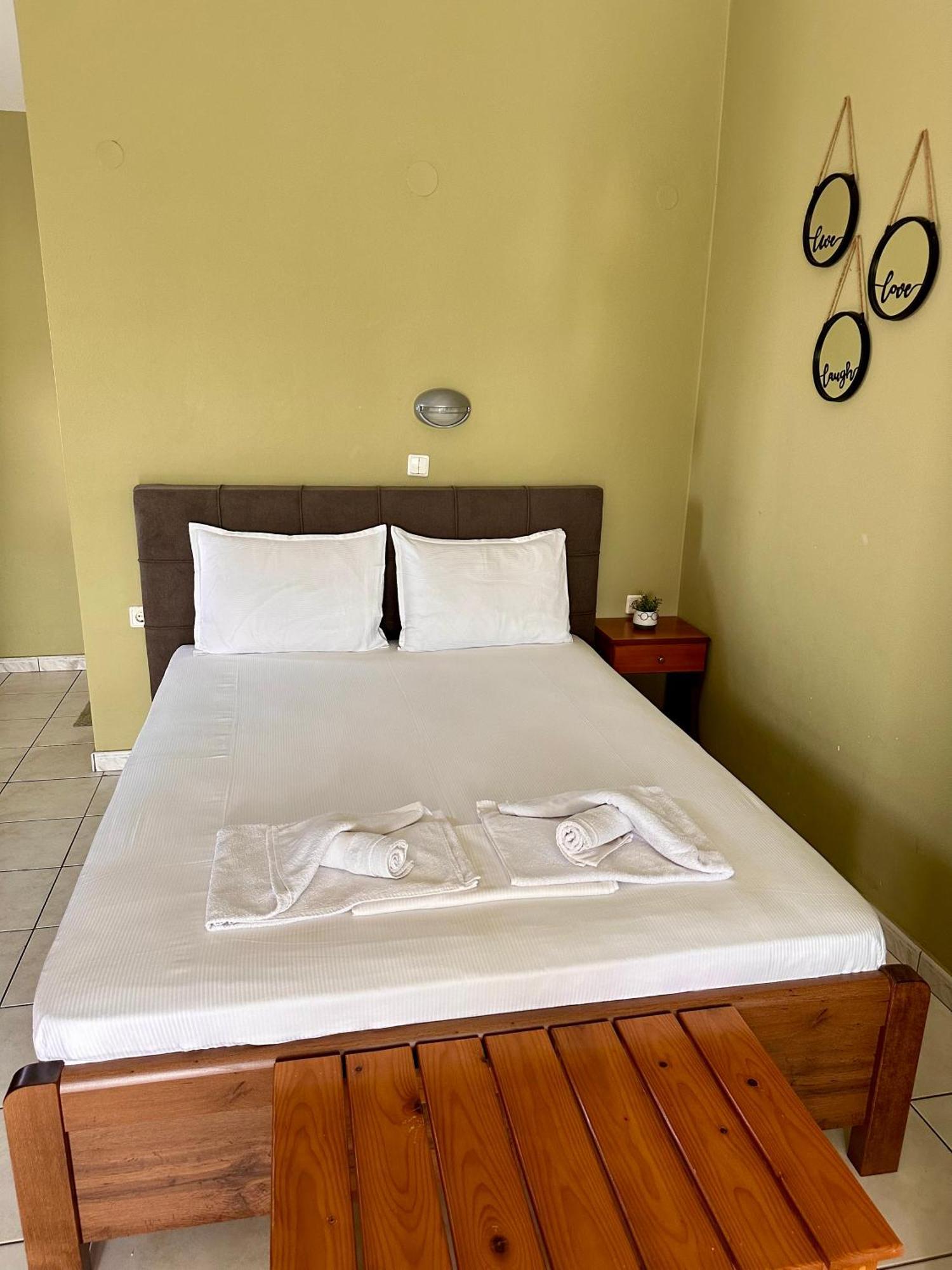 Artemis Hotel Apartments Keramoti  Ngoại thất bức ảnh